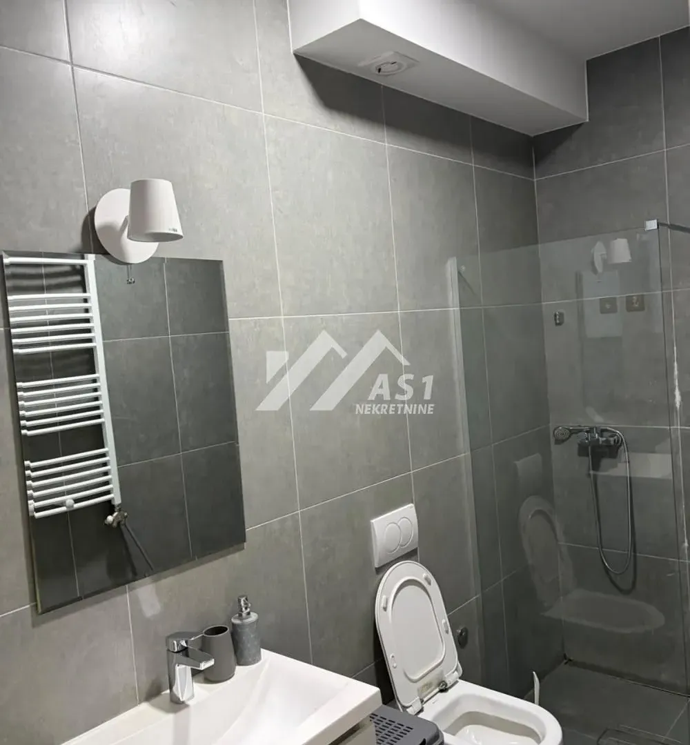 Izdavanje, jednosoban stan, 44m², Podbara, Novi Sad Sve Podlokacije