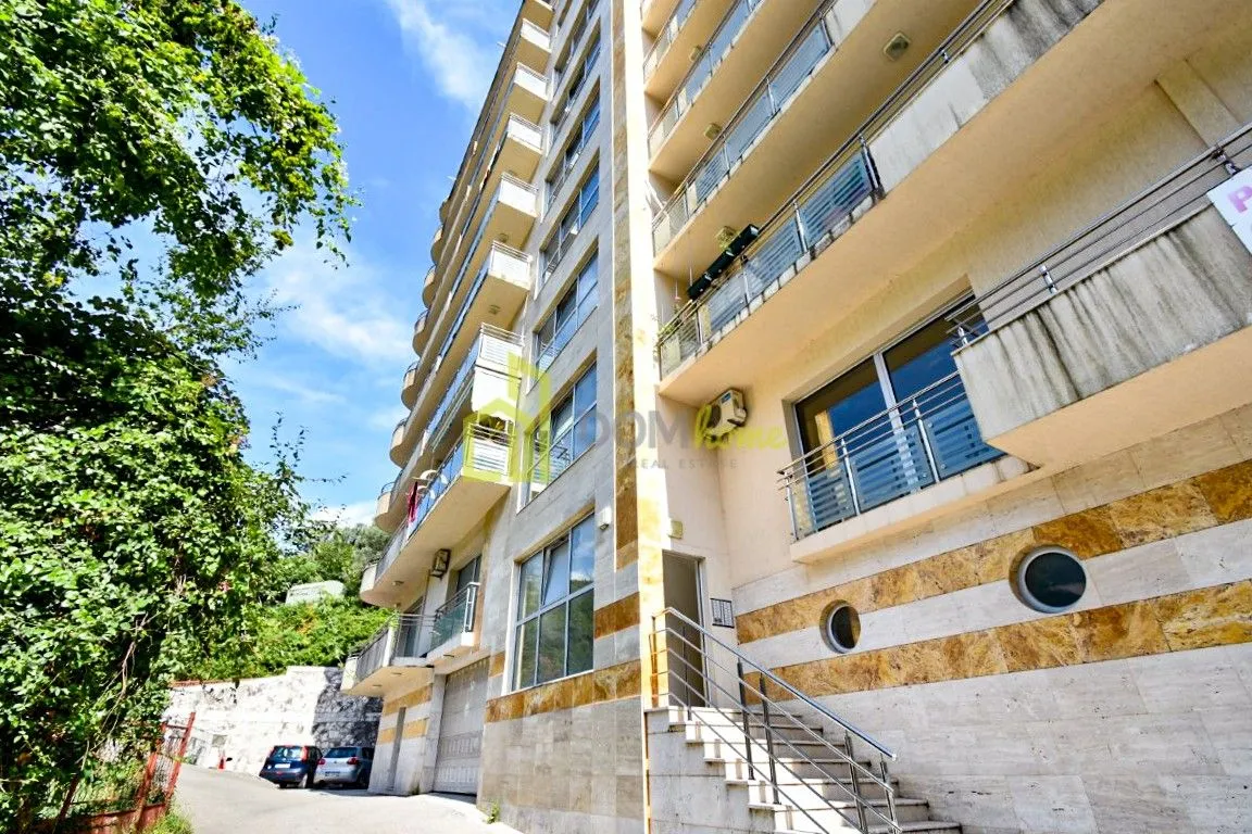 Prodaja, trosoban stan, 86m², Bečići, Budva