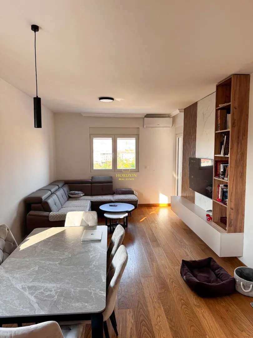 Prodaja, dvosoban stan, 72m², New City, Podgorica