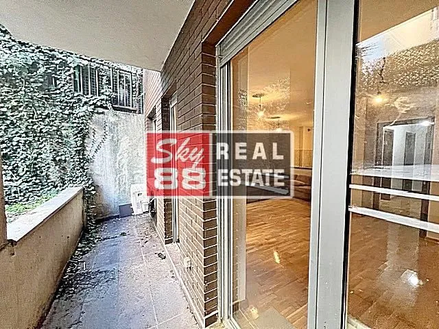 Sale, three bedroom apartment, 74m², Vračar Hram, Vračar Sve Podlokacije