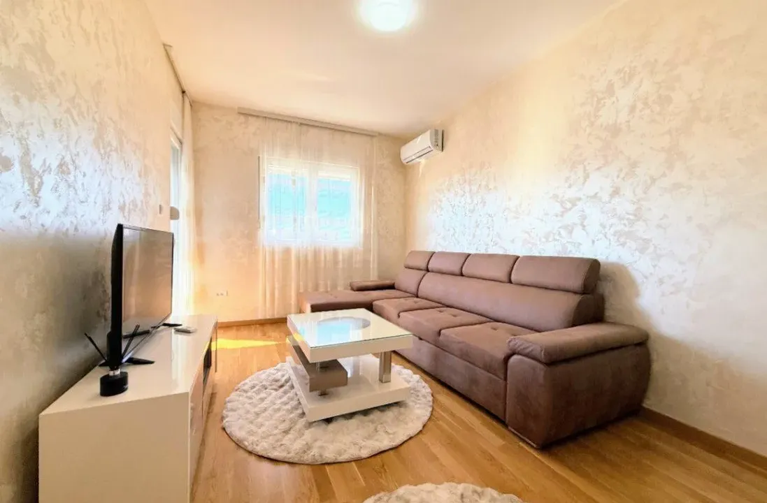 Prodaja, jednosoban stan, 43m², Stari Aerodrom, Podgorica
