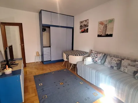 Rent, studio apartment, 29m², Zabjelo, Podgorica - image 1