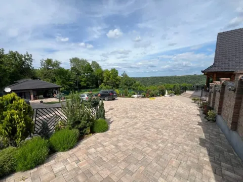 Prodaja, kuća, 270m², Petrovaradin, Novi Sad - image 24