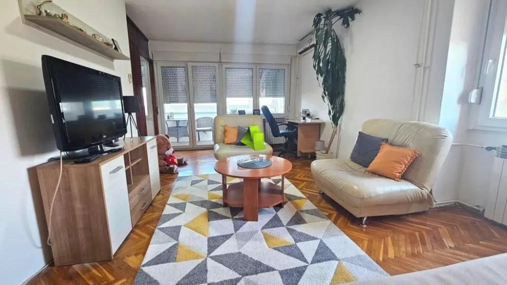 Izdavanje, trosoban stan, 85m², Medijana, Niš