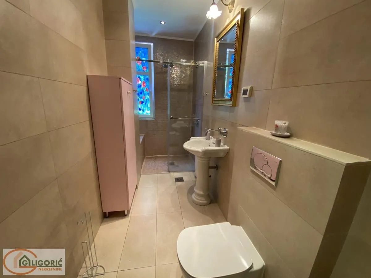 Rent, two bedroom apartment, 74m², Stari Grad, Beograd
