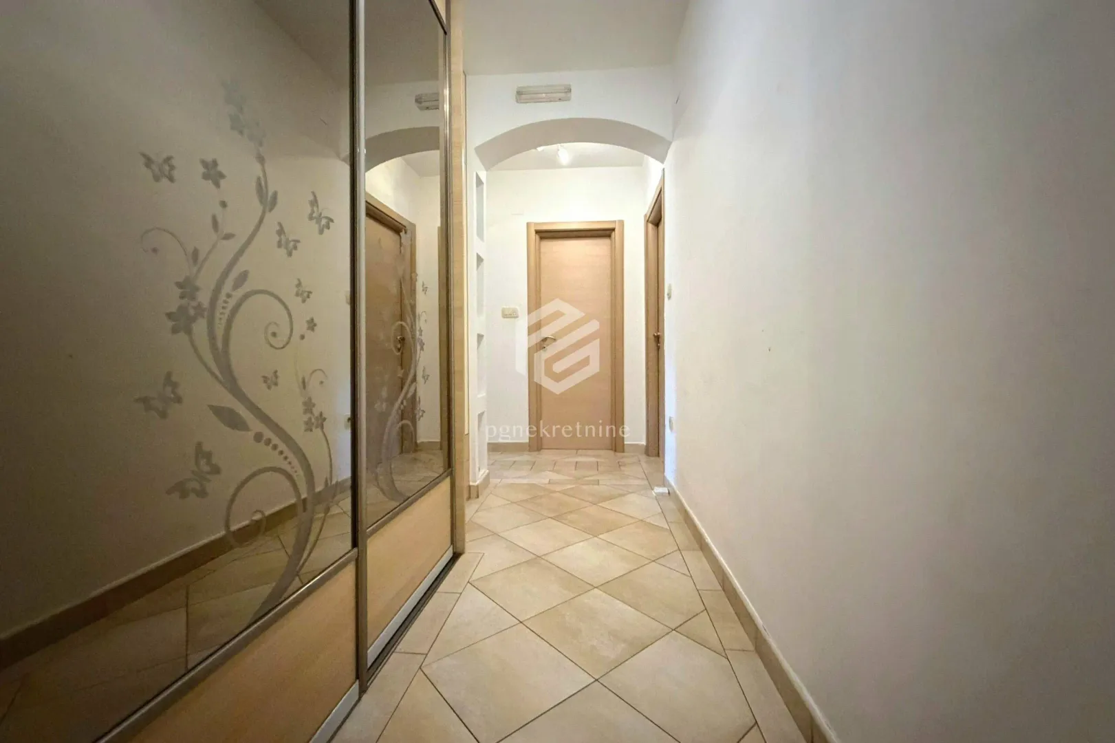 Rent, one bedroom apartment, 54m², Preko Morače, Podgorica