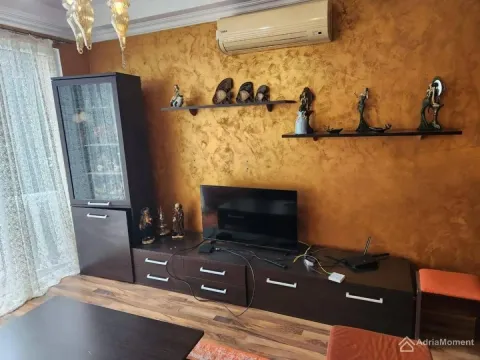 Prodaja, kuća, 200m², Bar, Crna Gora - image 2