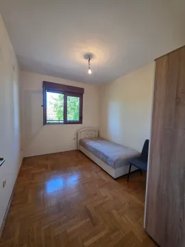 Prodaja, dvosoban stan, 64m², Stari Aerodrom, Podgorica - image 3