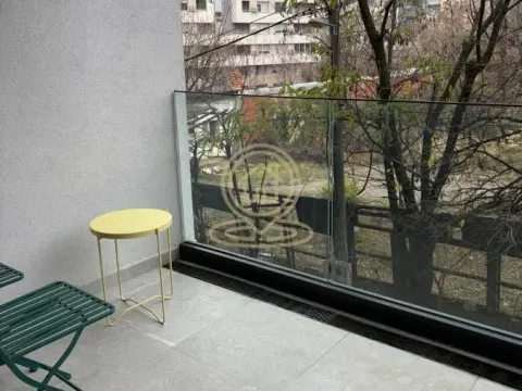 Izdavanje, trosoban stan, 50m², Zvezdara Sve Podlokacije, Beograd - image 10