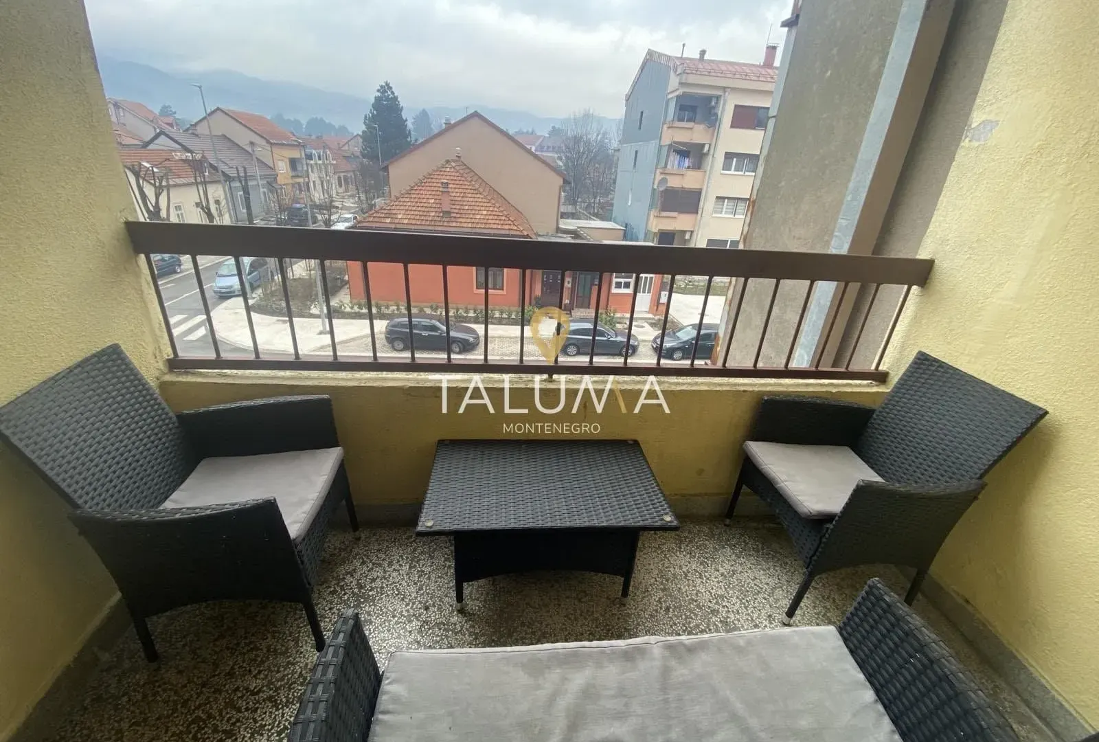 Prodaja, dvosoban stan, 76m², Centar, Cetinje