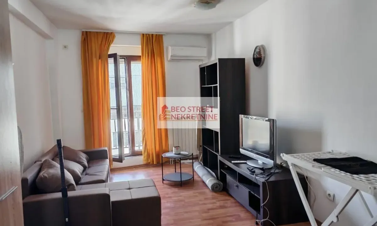 Izdavanje, jednosoban stan, 56m², Voždovac Sve Podlokacije, Beograd