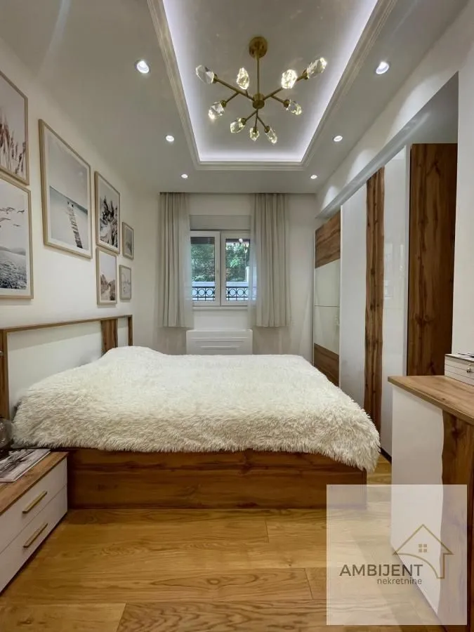 Sale, four bedroom apartment, 175m², Savski Venac, Beograd