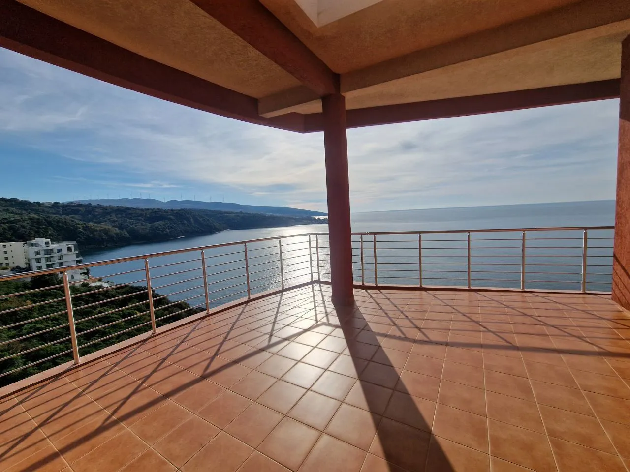 Prodaja, trosoban stan, 227m², Dobra Voda, Budva