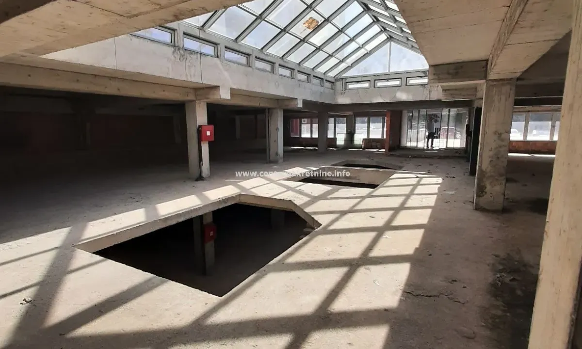 Prodaja, poslovni prostor, 1990m², Preko Morače, Podgorica