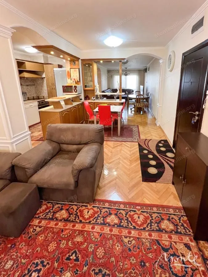 Prodaja, trosoban stan, 114m², Babilonija, Budva