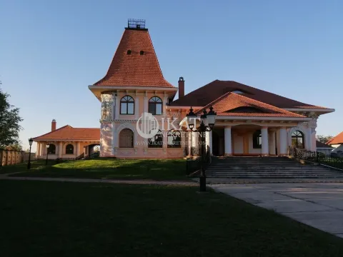 Sale, office space, 1200m², Palić, Subotica - image 1