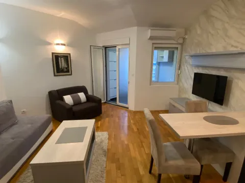 Rent, one bedroom apartment, 29m², Stari Aerodrom, Podgorica - image 2