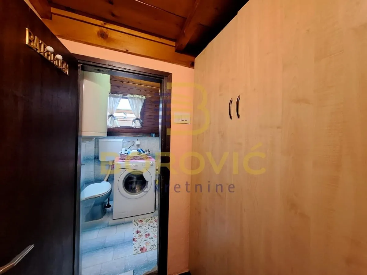 Prodaja, trosoban stan, 42m², Profesorska Kolonija, Palilula Sve Podlokacije