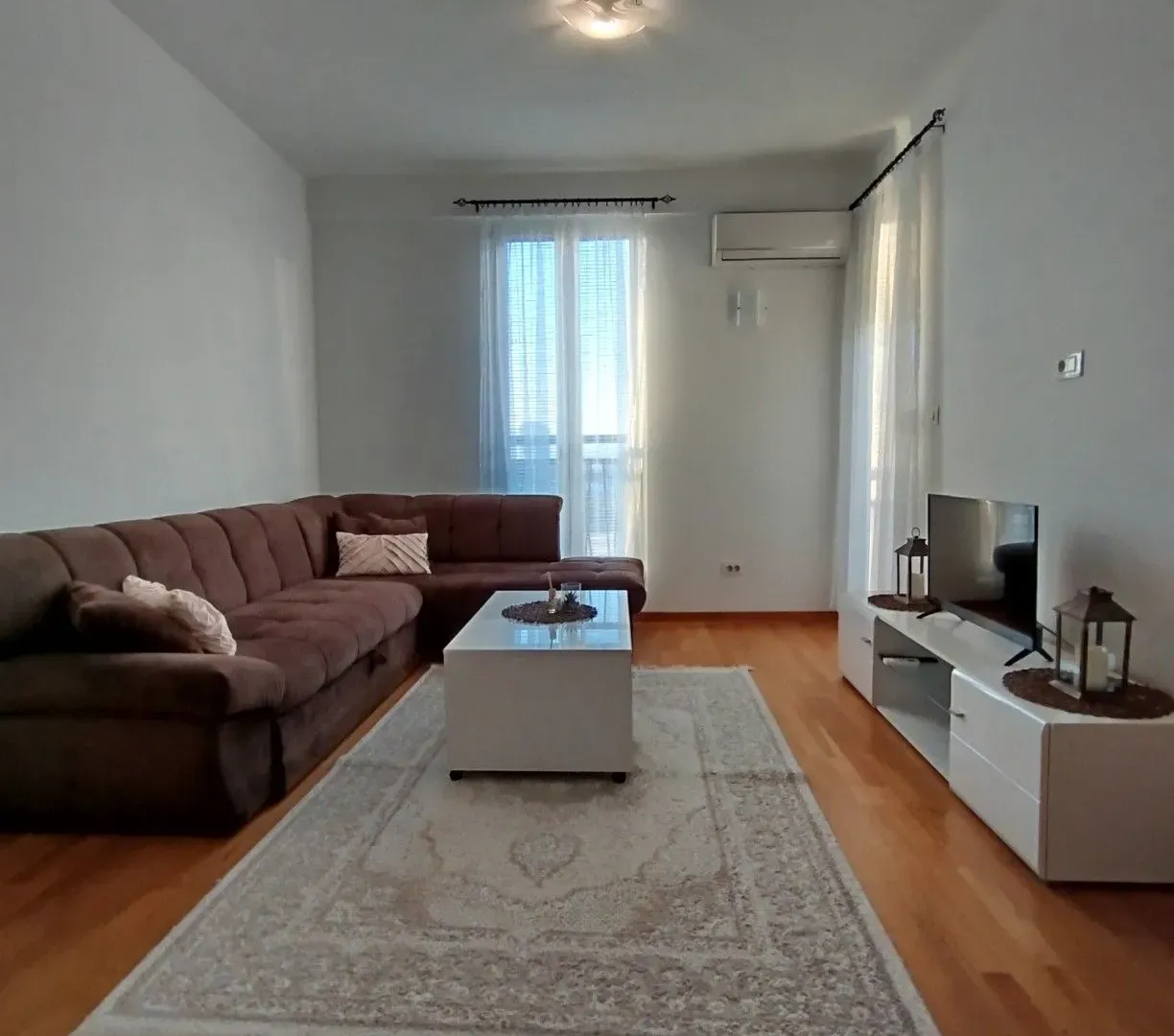 Izdavanje, stan, 50m², Stari Aerodrom, Podgorica