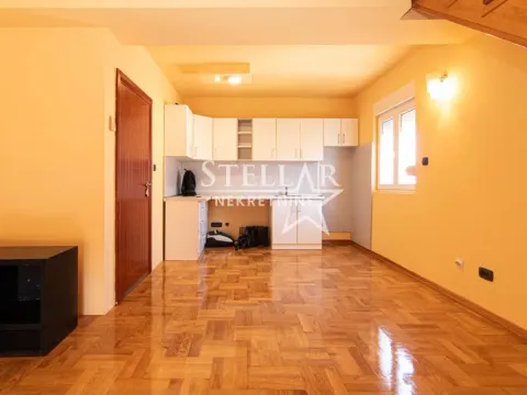 Izdavanje, jednosoban stan, 90m2, Zagorič, Podgorica Izdavanje, jednosoban stan, 90m2, Zagorič, Podgorica