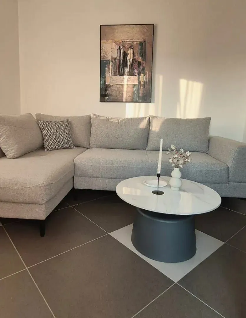 Rent, one bedroom apartment, 44m², Kalimanj, Tivat
