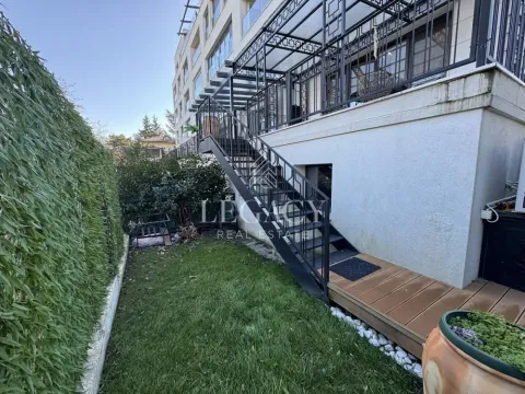 Izdavanje, trosoban stan, 88m², Savski Venac, Beograd - image 12