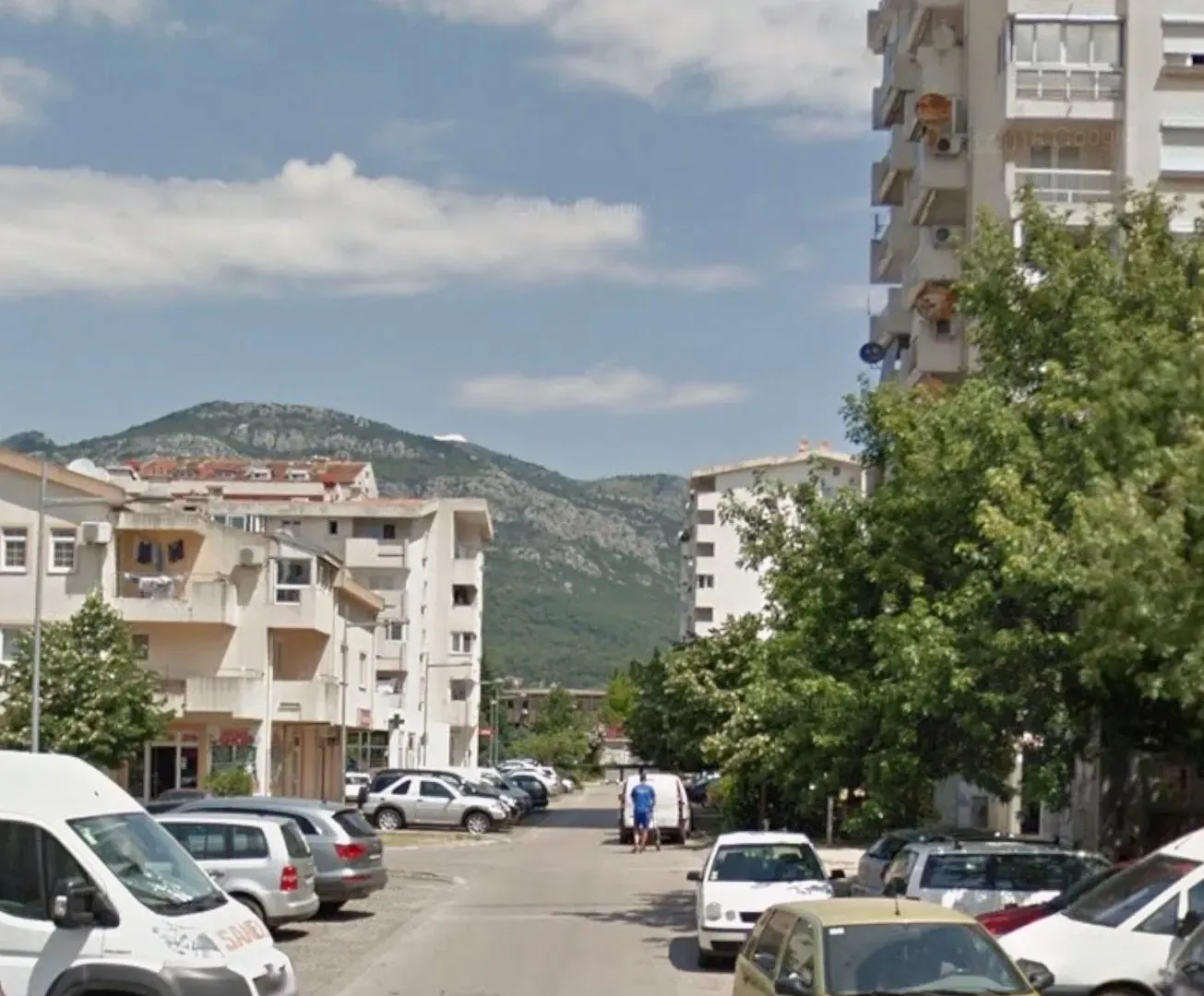 Sale, two bedroom apartment, 83m², Centar, Bar