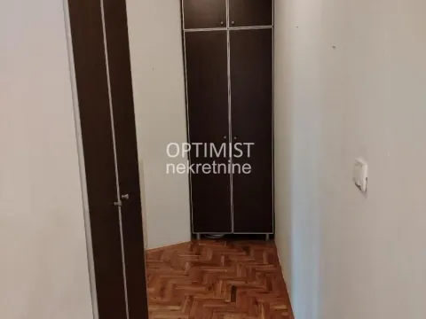 Izdavanje, trosoban stan, 68m², Lekino Brdo, Voždovac Sve Podlokacije - image 11