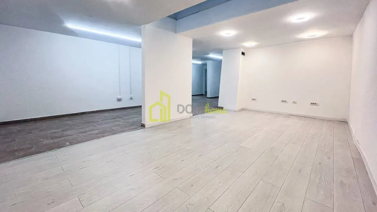 Sale, office space, 294m², Blok 5, Podgorica