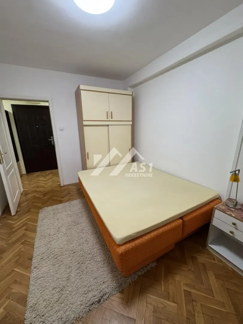 Izdavanje, trosoban stan, 76m², Novi Sad Sve Podlokacije, Novi Sad