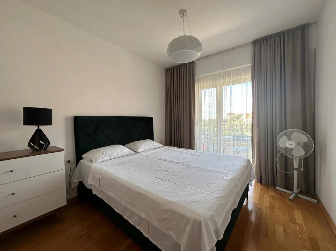 Prodaja, dvosoban stan, 63m², Bečići, Budva