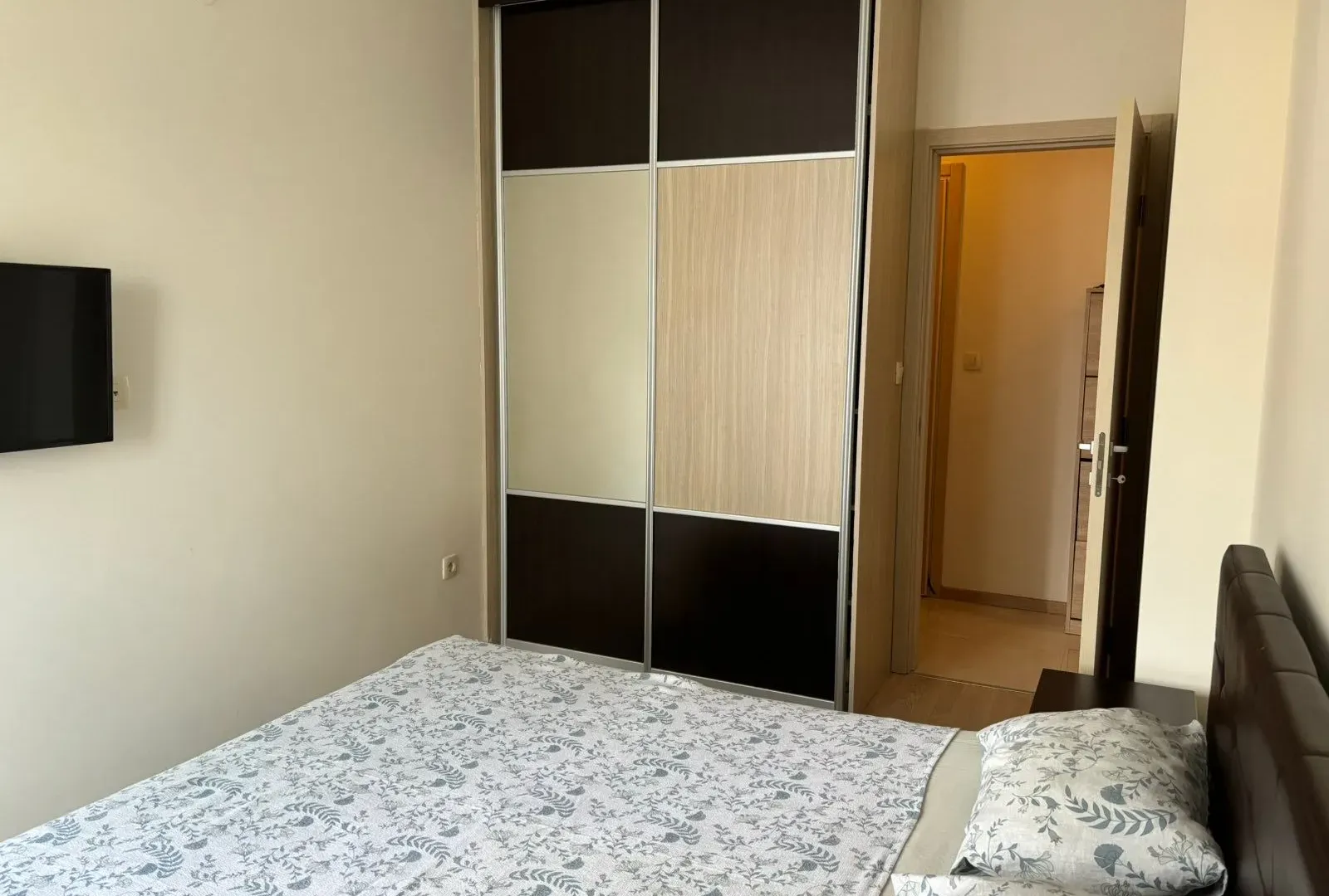 Izdavanje, jednosoban stan, 54m², City Kvart, Podgorica