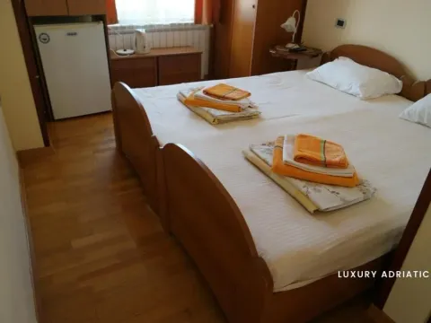 Prodaja, kuća, 670m², Prčanj, Kotor - image 3