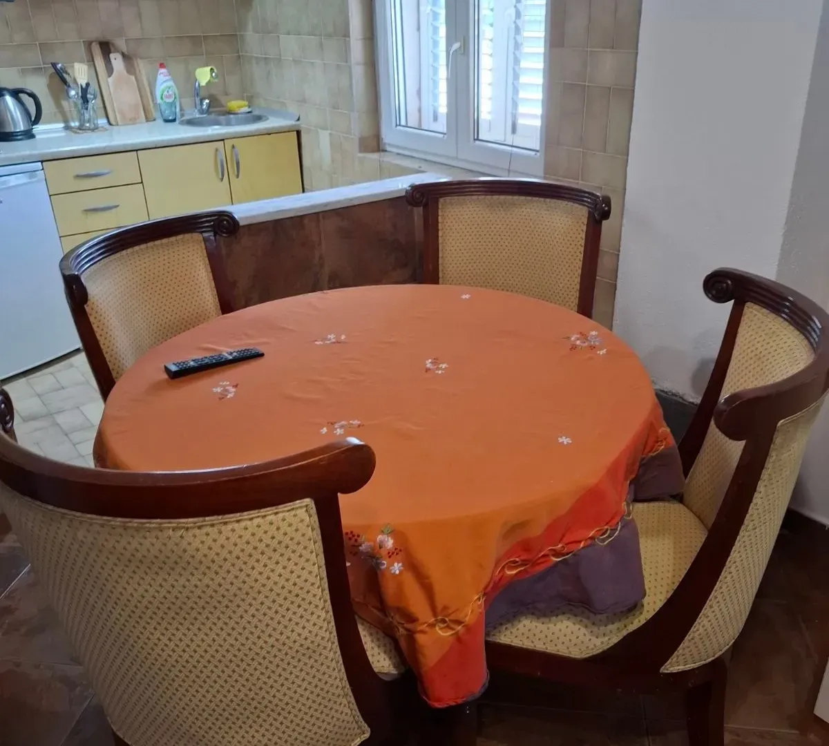 Rent, one bedroom apartment, 30m², Radanovići, Kotor