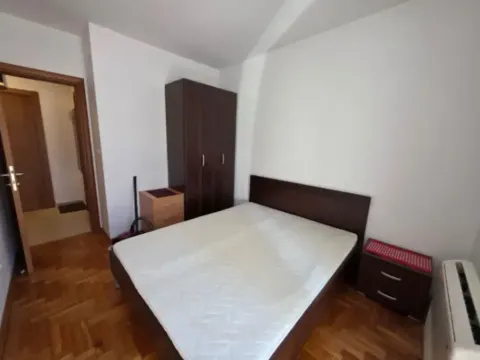 Izdavanje, jednosoban stan, 40m², Pobrežje, Podgorica - image 7