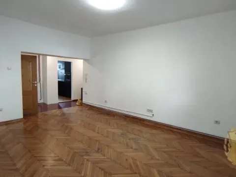 Izdavanje, trosoban stan, 70m², Zemun Sve Podlokacije, Beograd - image 5