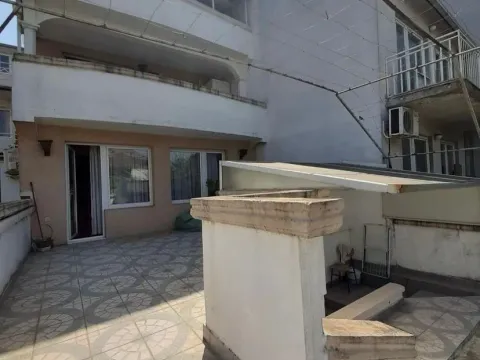 Prodaja, kuća, 300m², Podgorica, Crna Gora - image 8