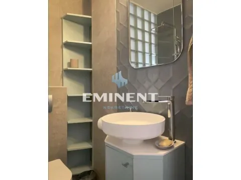 Izdavanje, stan, 40m², Kalenić Pijaca, Vračar Sve Podlokacije - image 11