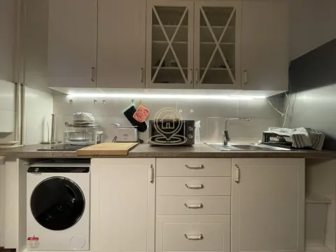 Rent, two bedroom apartment, 40m², Vračar Sve Podlokacije, Beograd - image 5