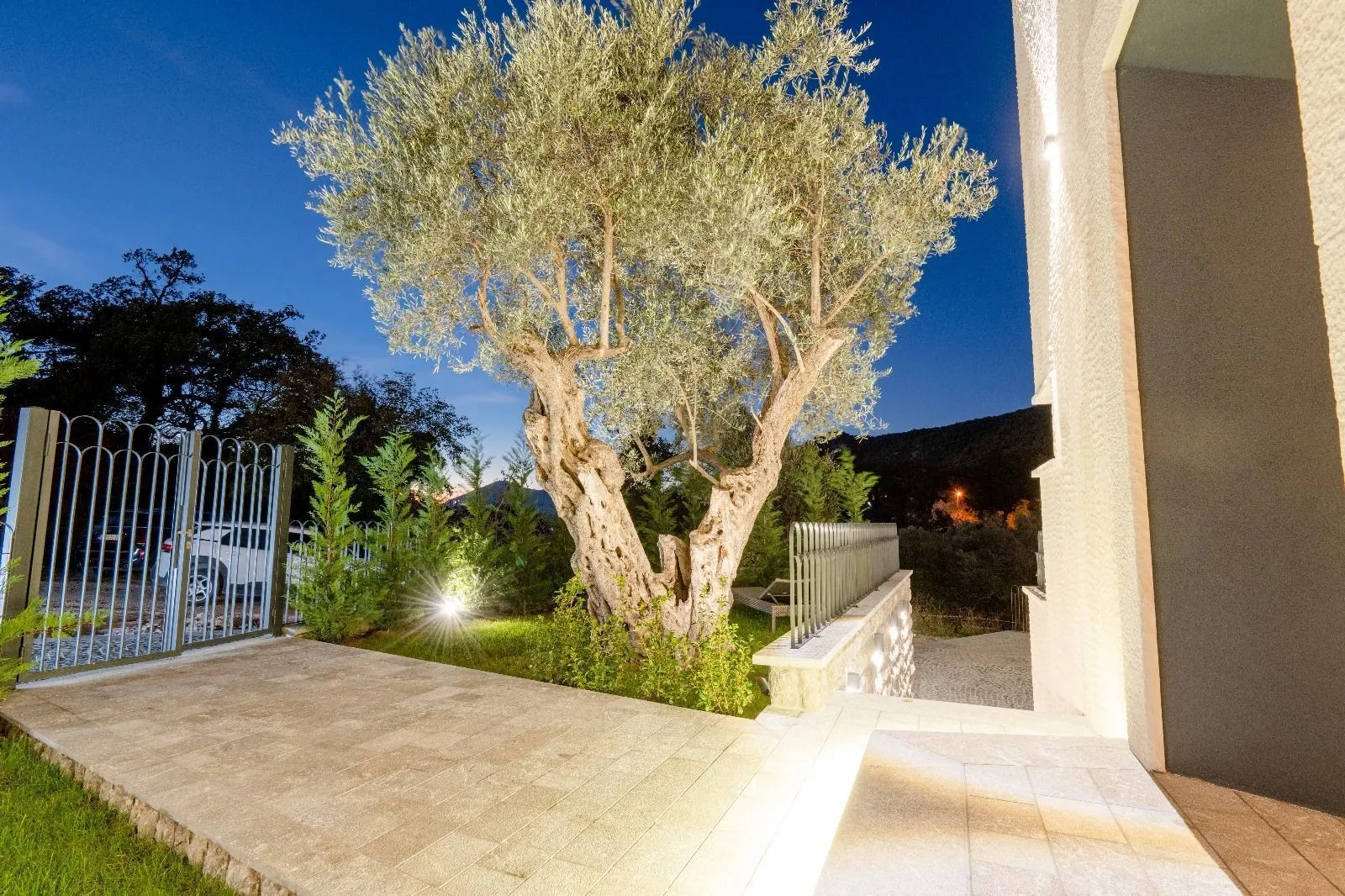 Sale, house, 240m², Kamenovo, Budva