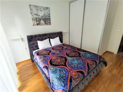 Sale, one bedroom apartment, 51m², Bečići, Budva - image 9