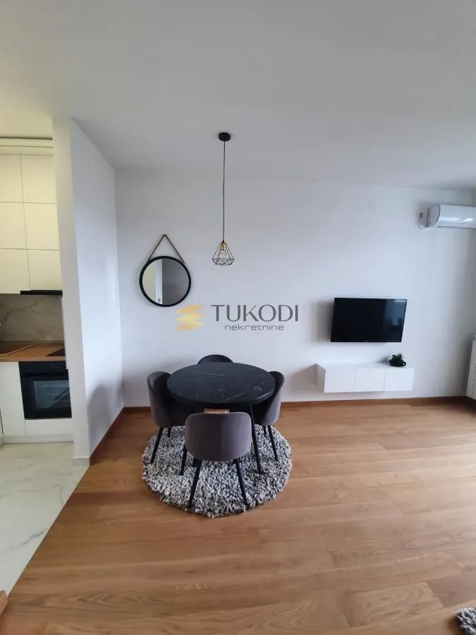 Prodaja, jednosoban stan, 43m², Bulevar Evrope, Novi Sad Sve Podlokacije