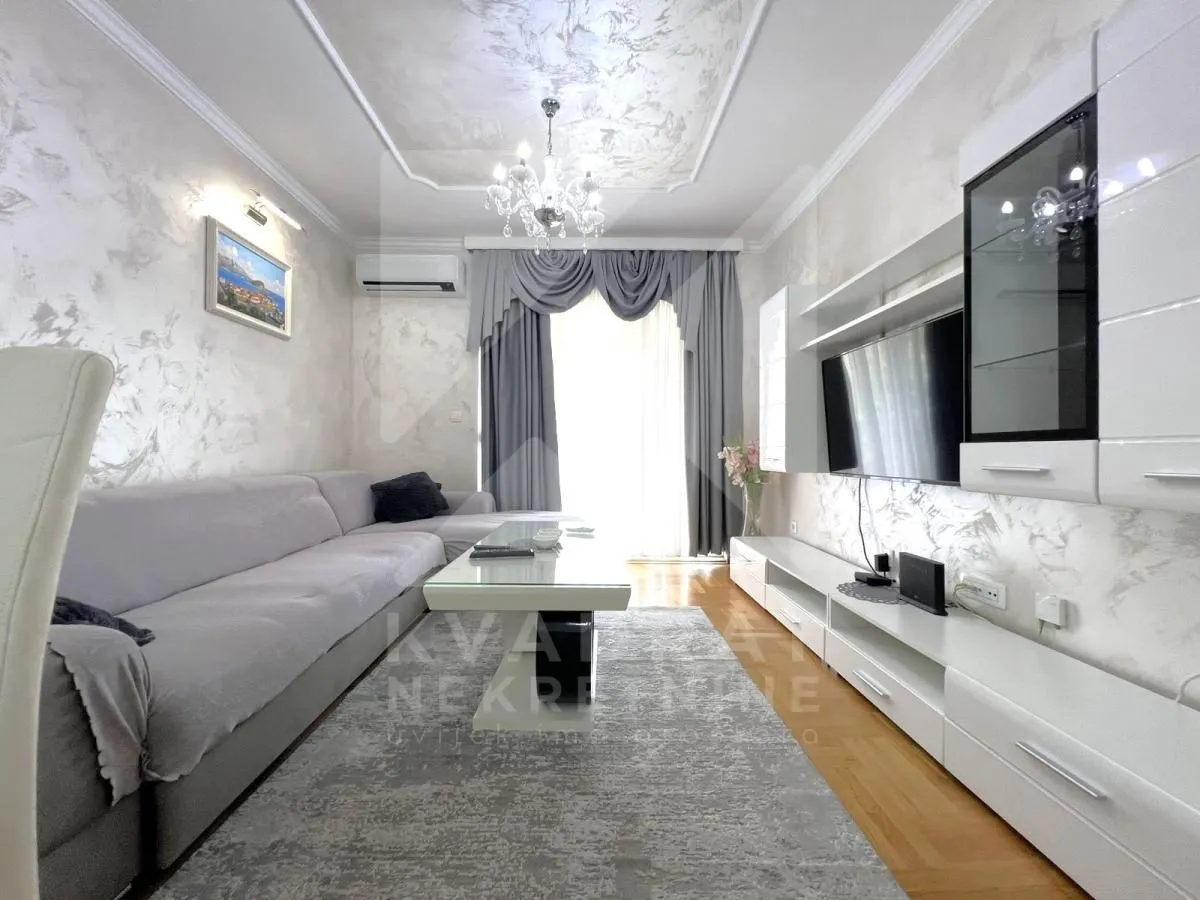 Rent, two bedroom apartment, 73m², Stari Aerodrom, Podgorica