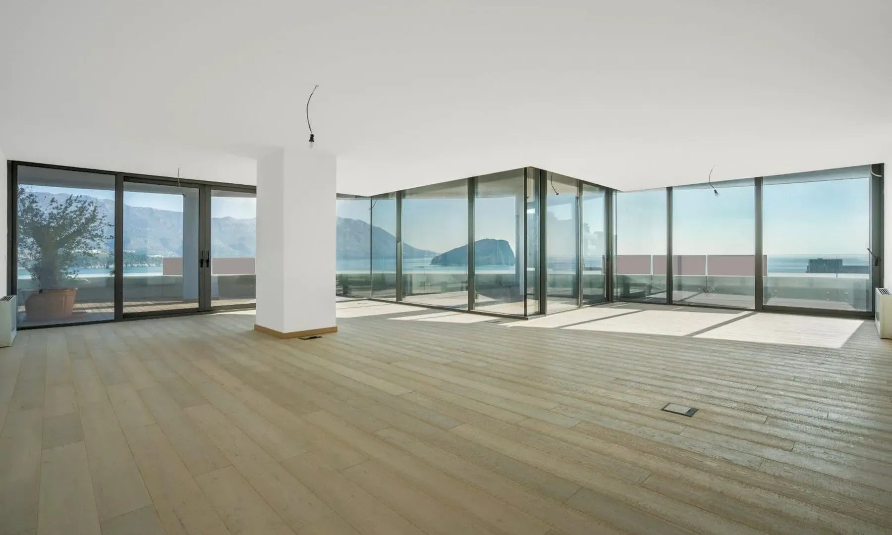 Sale, four bedroom apartment, 270m², Budva, Crna Gora