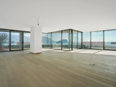 Sale, four bedroom apartment, 270m², Budva, Crna Gora - image 7