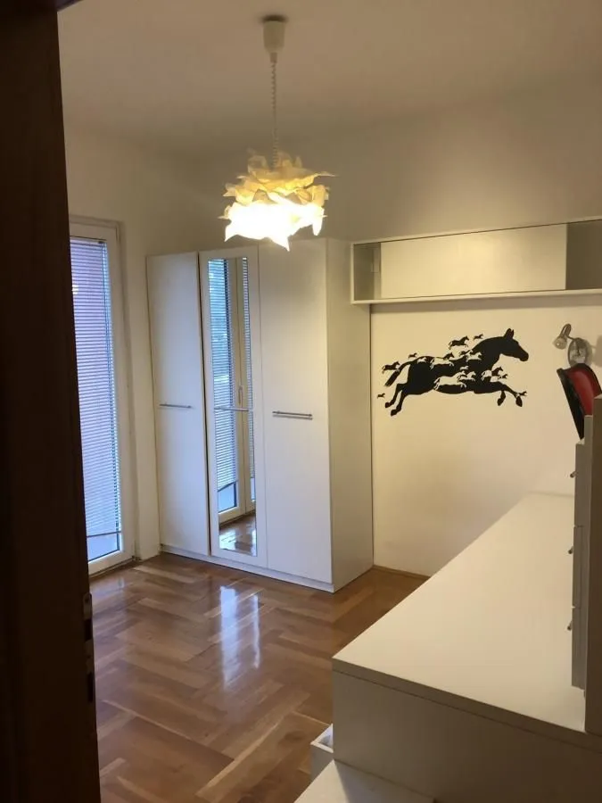 Rent, four bedroom apartment, 191m², Mrčevac, Tivat