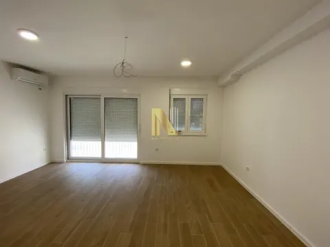 Sale, two bedroom apartment, 41m², Vidovdansko naselje, Novi Sad Sve Podlokacije - image 2