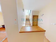 Prodaja, kuća, 217m², Zeleni, Rožaje - image 11