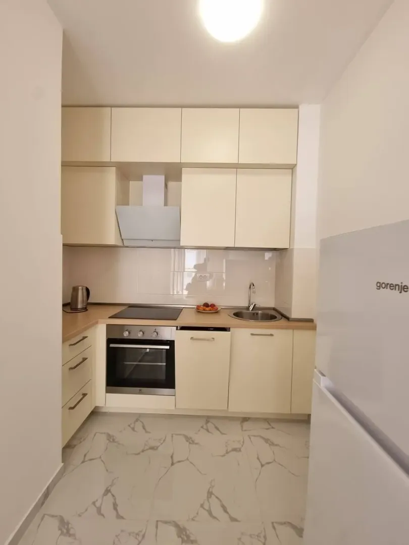 Prodaja, jednosoban stan, 46m², Centar, Budva