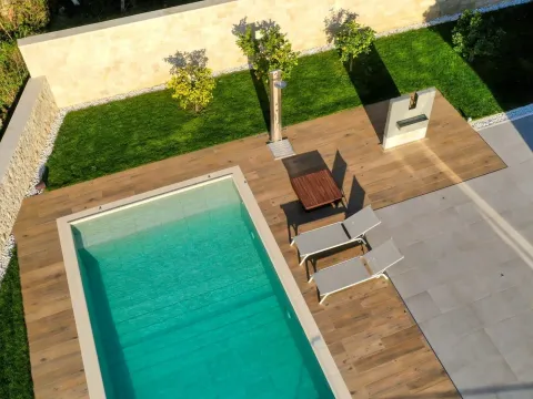 Rent, house, 749m², Crvena Glavica, Budva - image 12